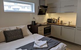 AP10 - Apartments 4U Březinova Overnight Simply
